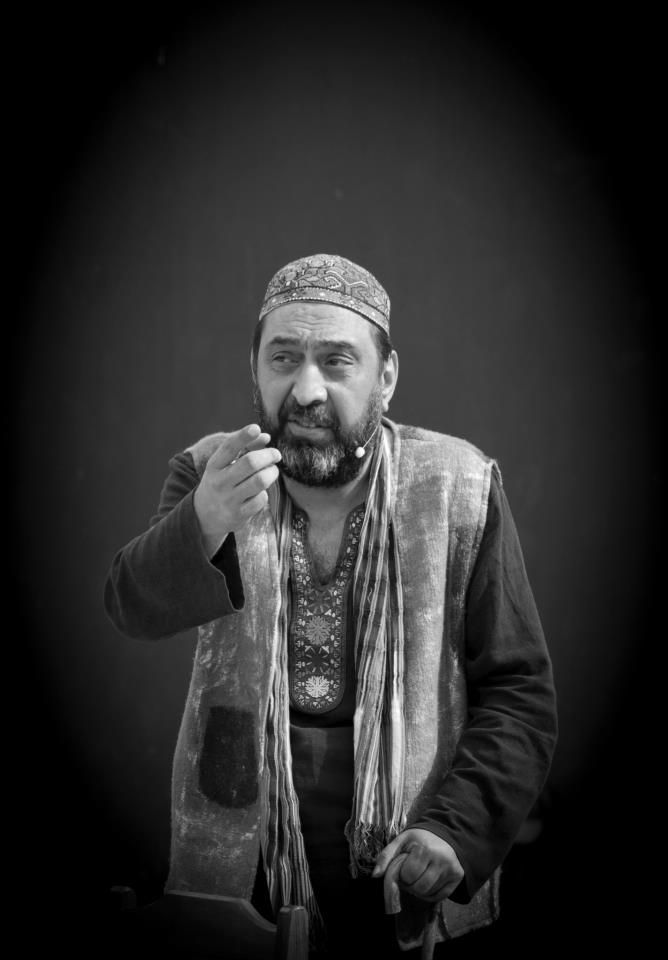Kınalı Kuzular, tek ışık